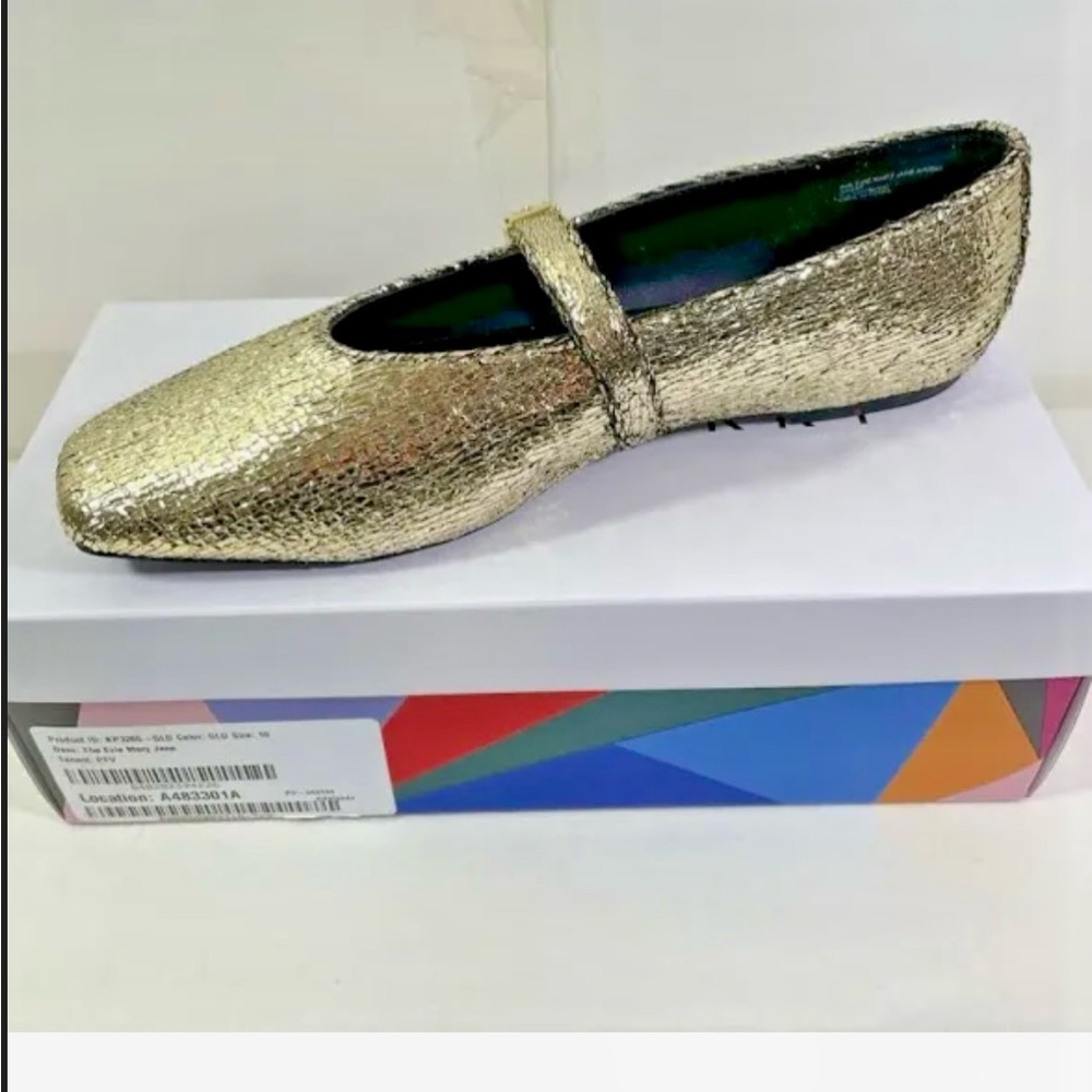 Katy Perry The Evie Mary Jane Flat NWB
Size 9
